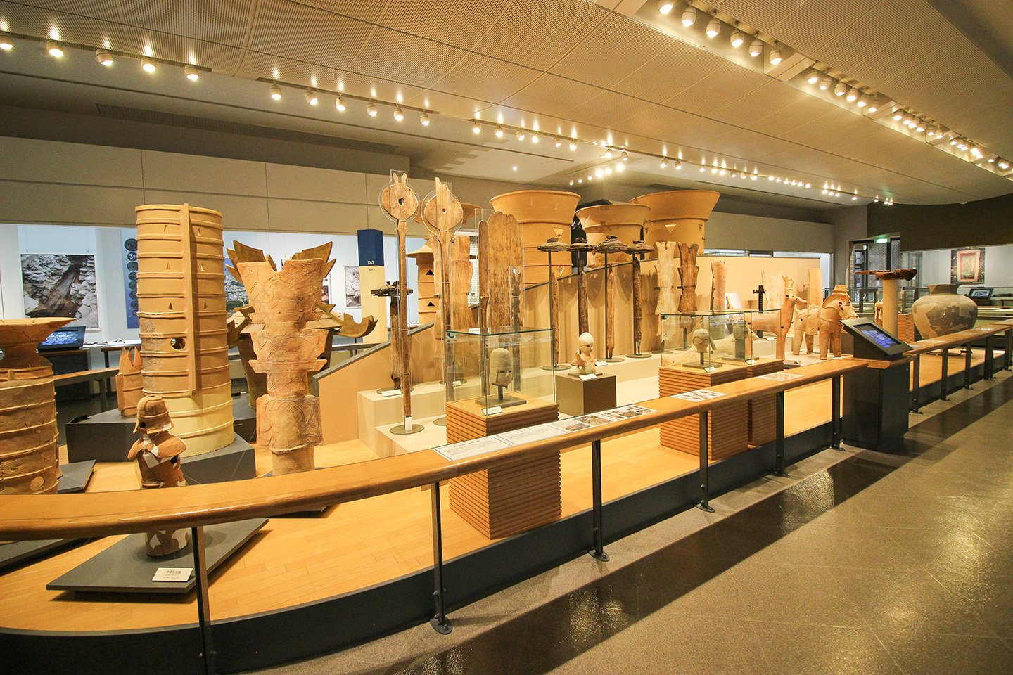 🏛️ 나라 현립 가시하라 고고학 연구소 부속 박물관 (나라 켄리츠 카시하라 코코가쿠 켄큐쇼 후조쿠 하쿠부츠칸) 이미지 8